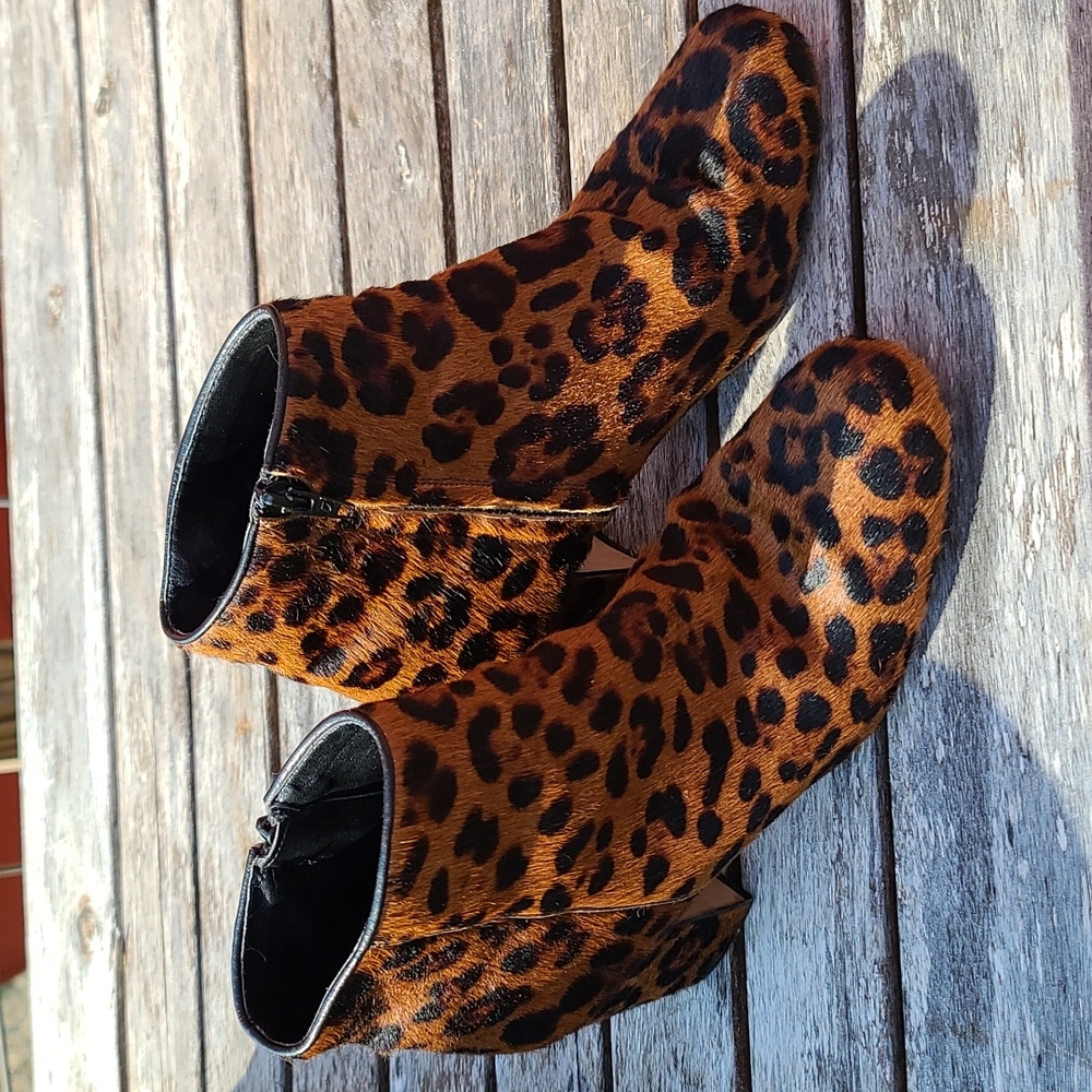 Zara Ladies leopard print calf skin boots sz 8.5